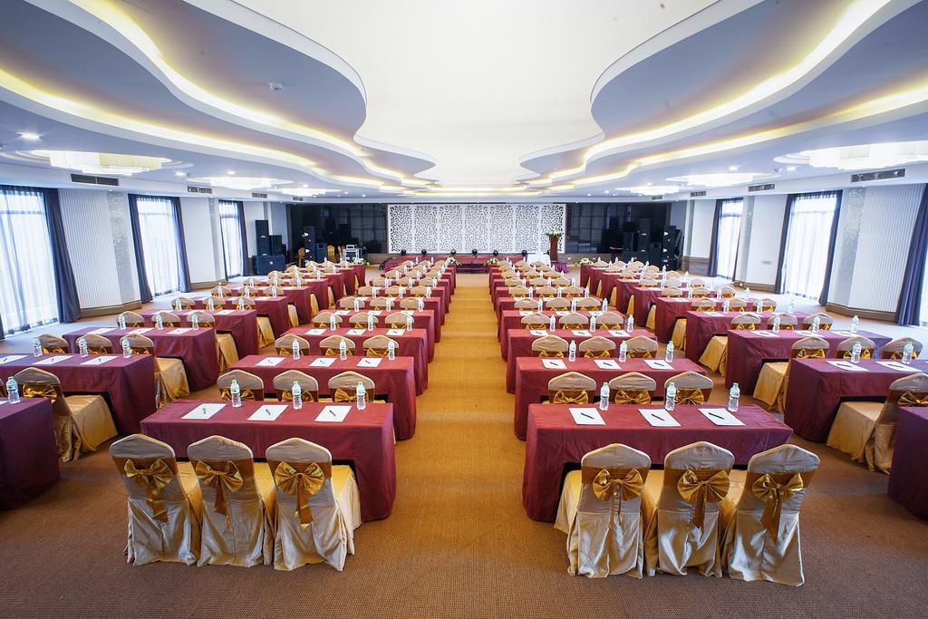 Muong Thanh Holiday Muine Hotel Mui Ne Zewnętrze zdjęcie