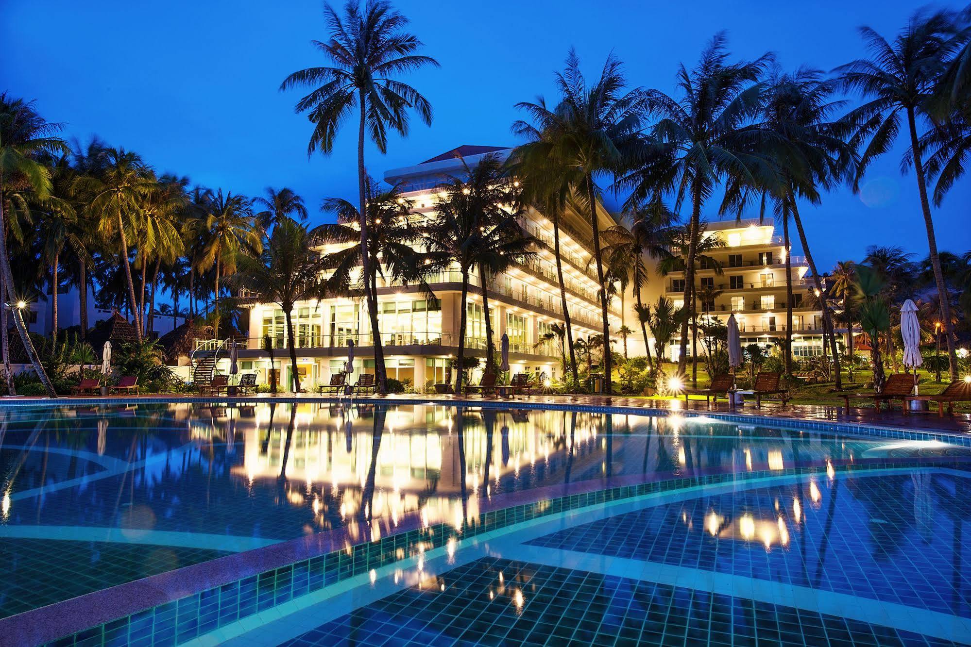Muong Thanh Holiday Muine Hotel Mui Ne Zewnętrze zdjęcie